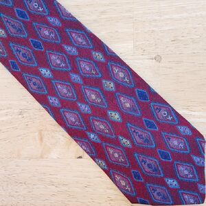Alcione Stylish Burgundy Geometric *PRINT* Tie